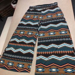 Size 1X Thin Wide Leg Pants