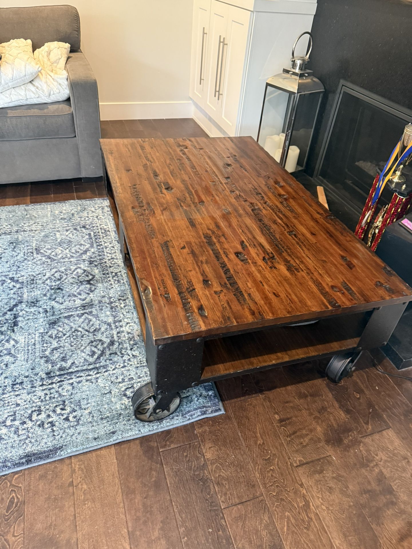 Free Coffee Table