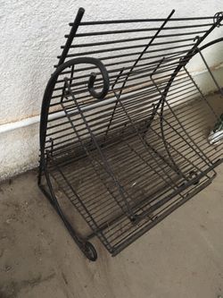 Wire rack shelves
