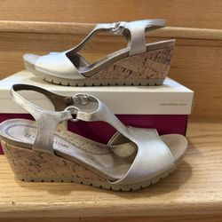 New Naturalizer NORWOOD Wedge sandal | 7W