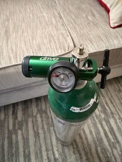 Medical oxygen compressed  gas tank