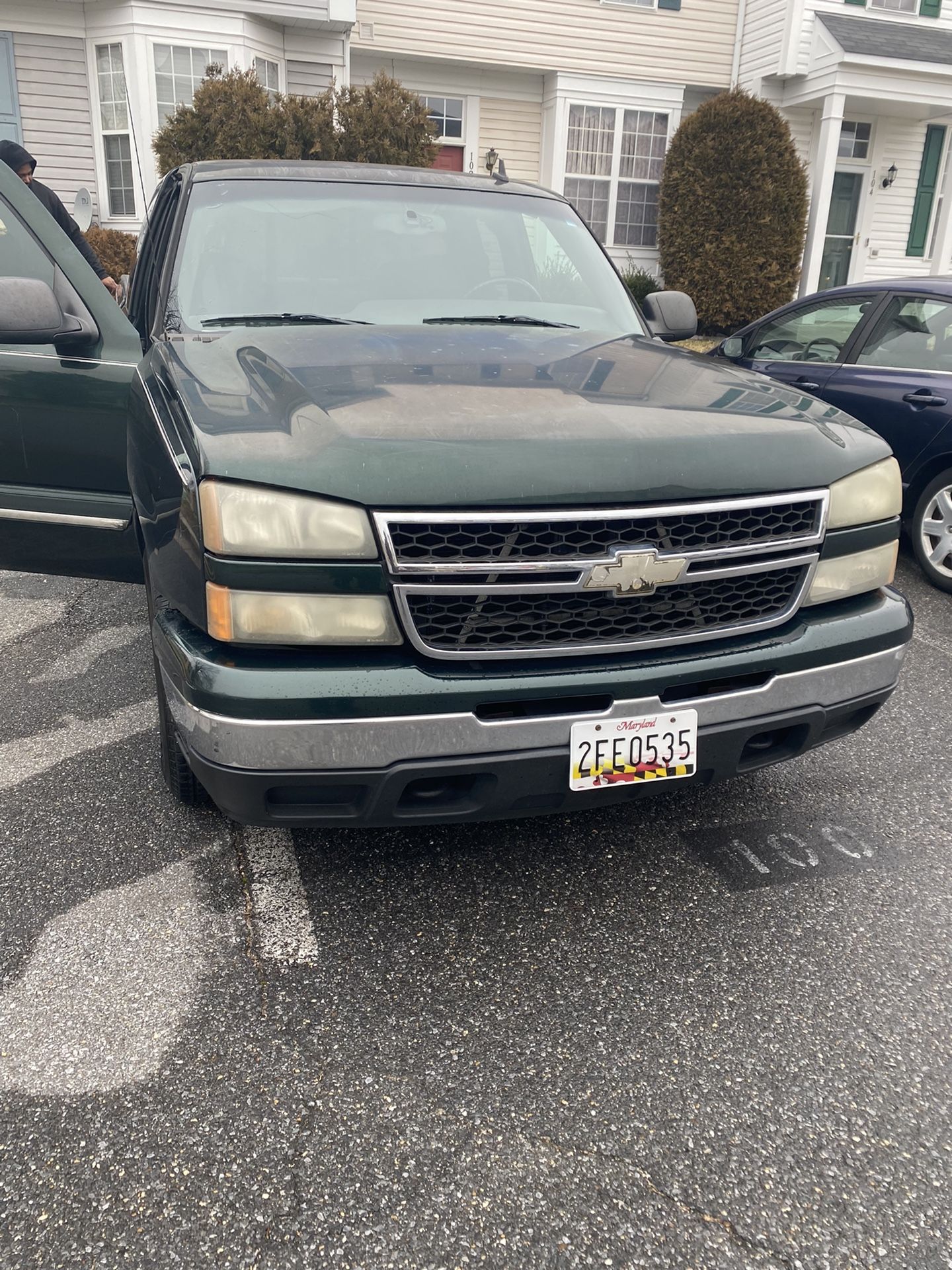 Chevy Silverado 1500 W/ Lift Gate 