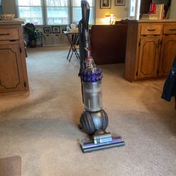 Dyson MK5 Animal Ball Vacuum Cleaner 