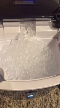 Nugget ice maker works great