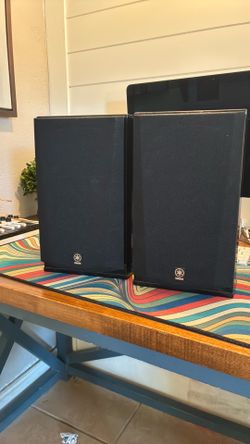 Yamaha NS-333 Passive Bookcase speakers