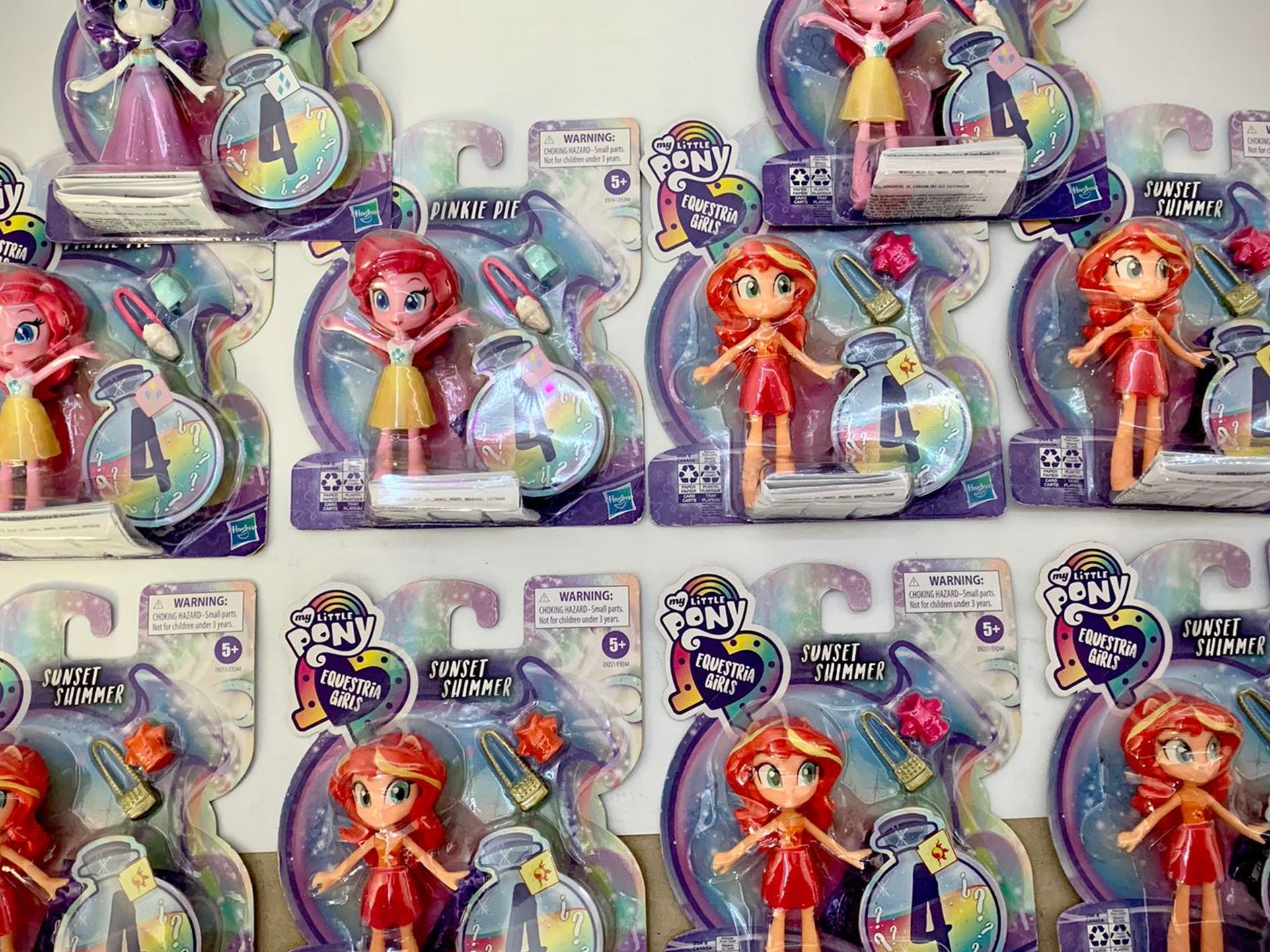 My Little Pony Equestria Girls Fashion Squad Rarity, Pinky Pie and Sunset Shimmer Doll Accessories