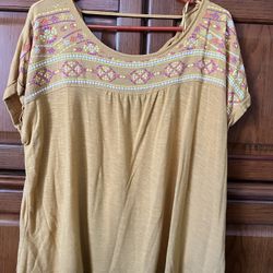 Janet Chung Ladies Top