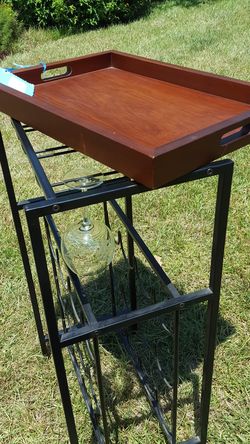 Wine rack, removable trey