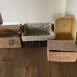 4 WICKER BASKETS
