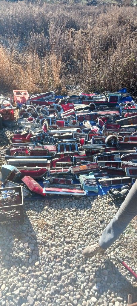 Antique And Old Car Parts