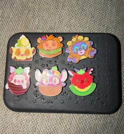 Munchling pins