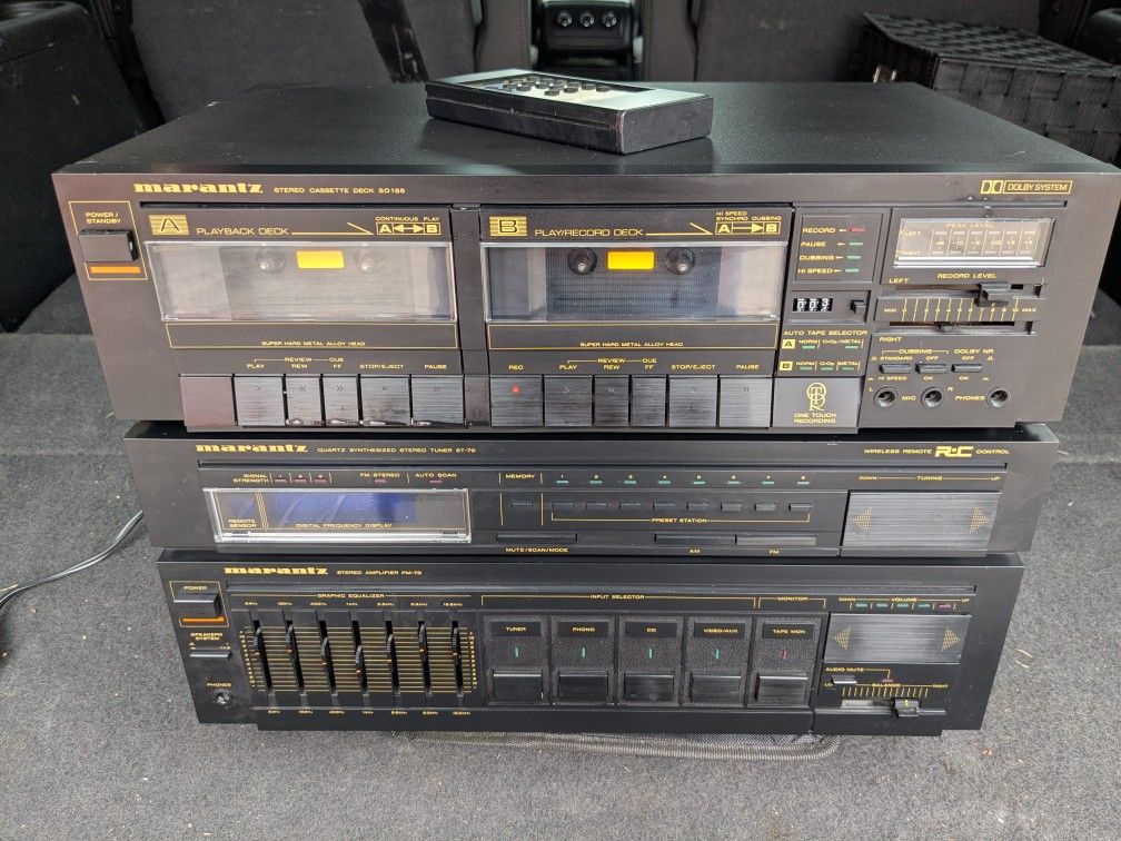 MARANTZ Amplifier PM70 Synthesizer ST-70 & Cassette Deck SD-155