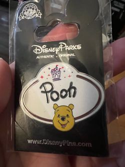 Disney Winnie the Pooh Name Tag Pin