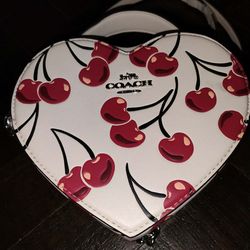 AUTHENTIC COACH CHERRY HEART COIN POUCH