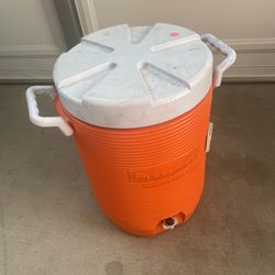 Rubbermaid 5 Gallon Water Cooler