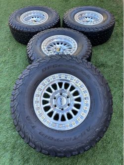New KMC wheels on 35x12.50/17 tires Wkeels are new
