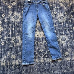 Levi Jeans Size 32 