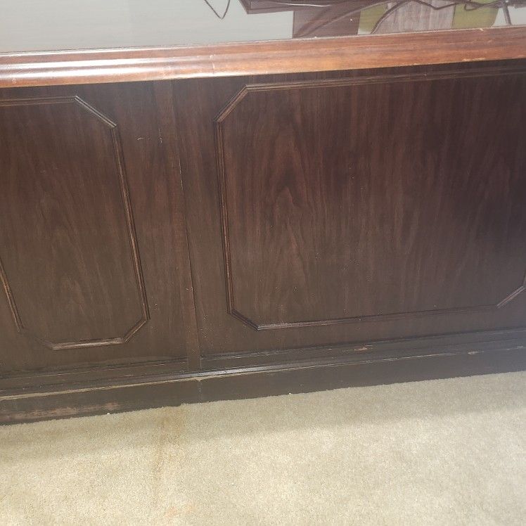 Executive Desk W/Glass Top