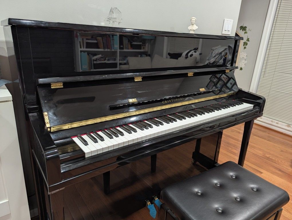 ### 🎹 **Stunning High-Polish Ebony Cristofori Upright Piano CRV480L – Like-New Condition!** 🎹