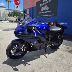 2022 Yamaha Yzf r7