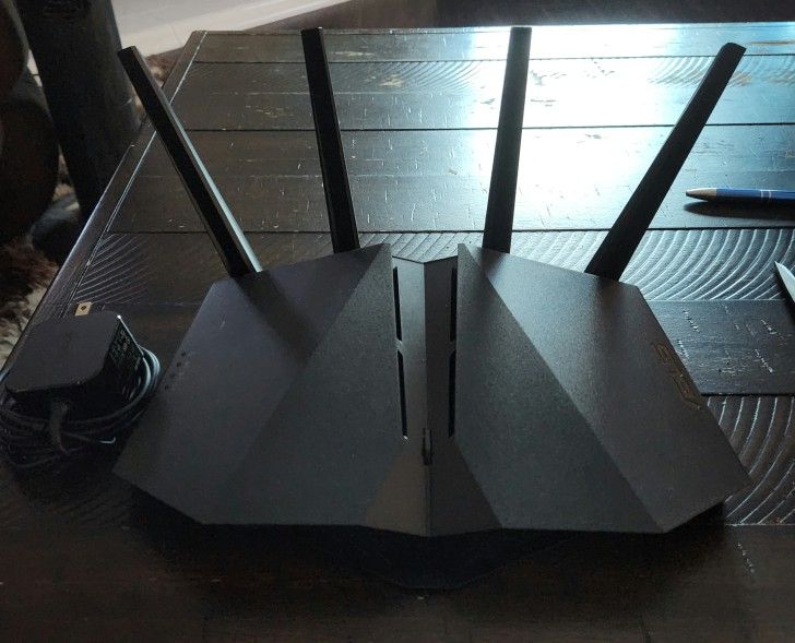 Asus RT-AX82U