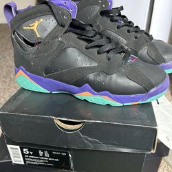 Jordan Retro Sneakers