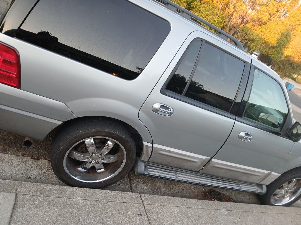 2006 Ford Explorer V8