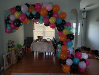 Organic Balloon Arch