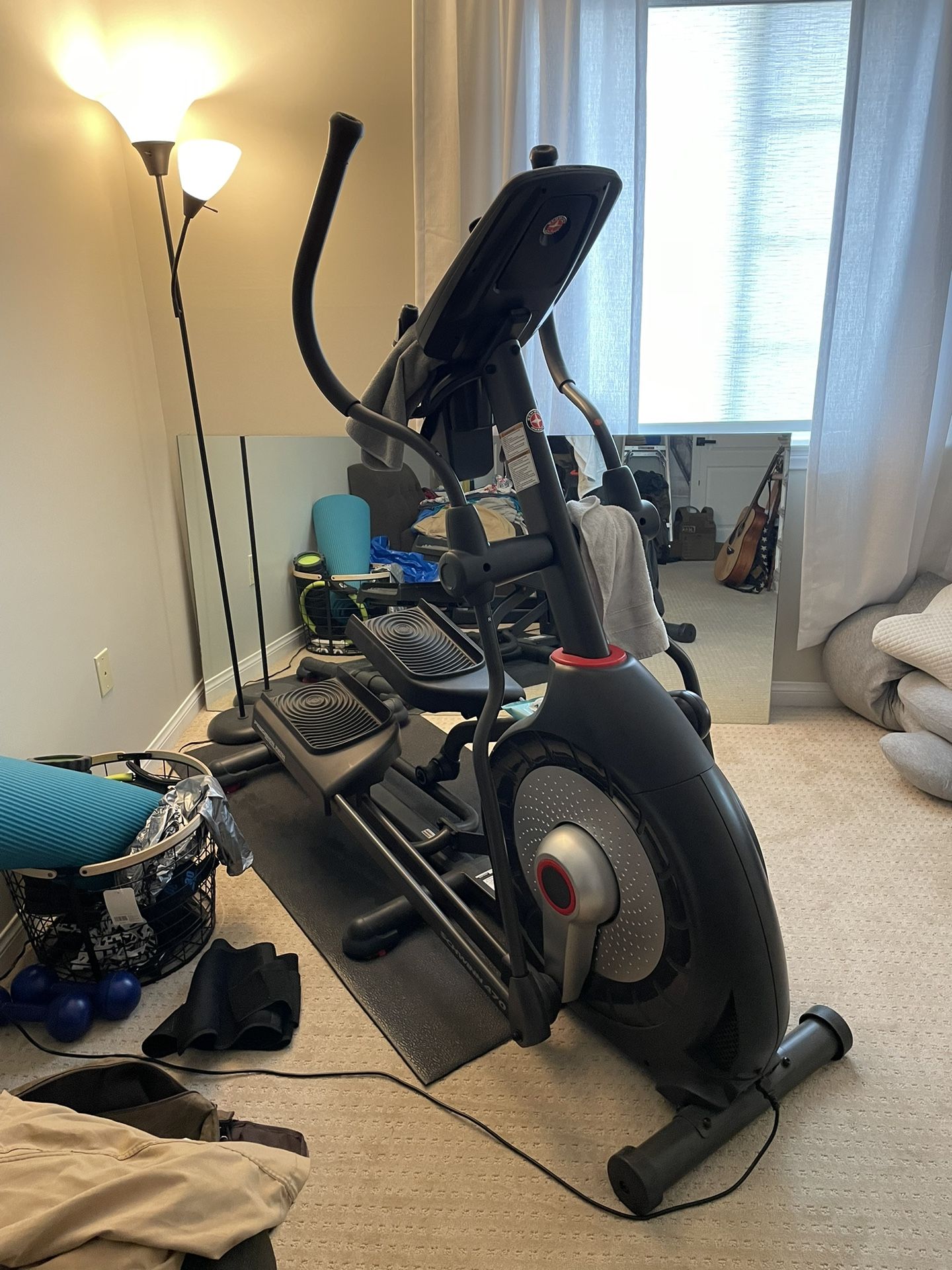 “Schwinn Elliptical 470”