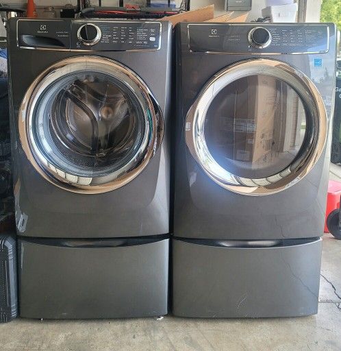 ELECTROLUX WASHER AND ELECTRIC DRYER 