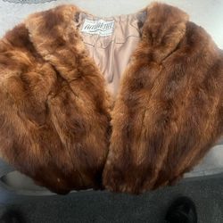 Luxurious Chic Fur Stole