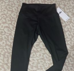 Alo Black Leggings $30 **READ DESCRIPTION**