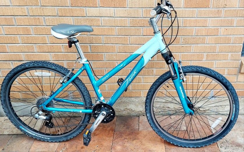Trek 3900 WSD Mountain Bicycle