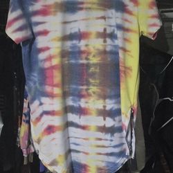 Tie Dye Shirt/Swim Suit Covercloset. Size Sm/M