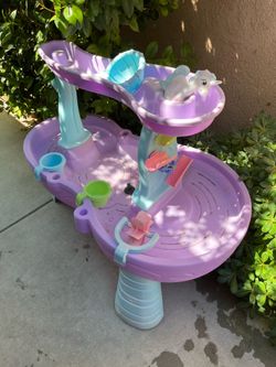 Kid  water table $40