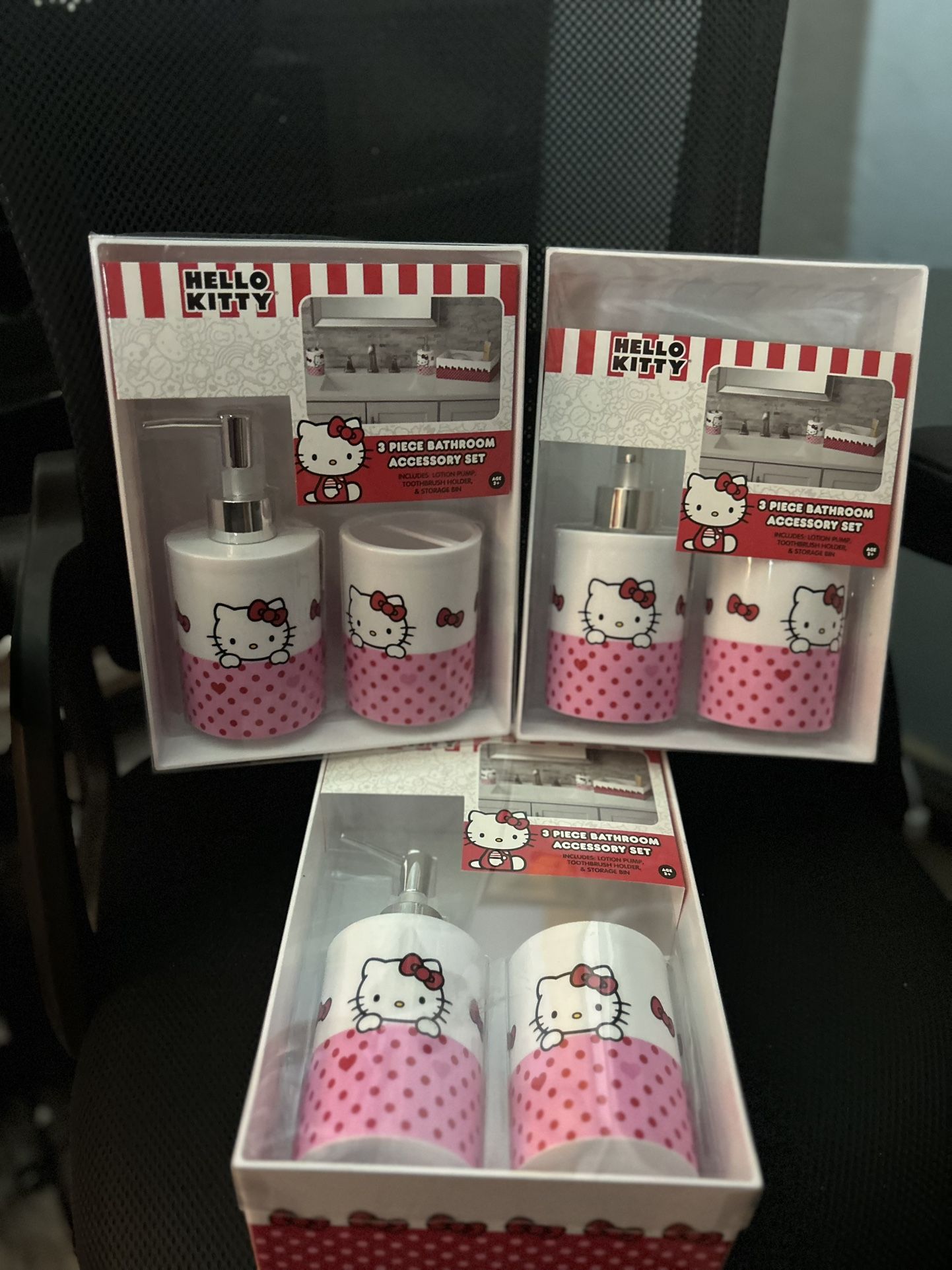 Hello Kitty bathroom set