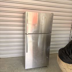 Stainless steel refrigerator 