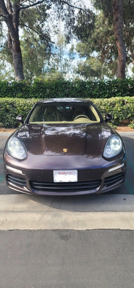 2016 Porsche Panamera