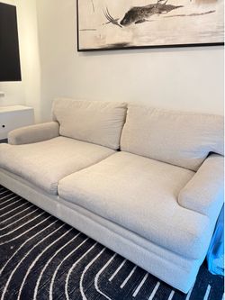 $400 or best offer - located downtown tampa