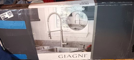 Giagni Single Handle Kitchen Faucet