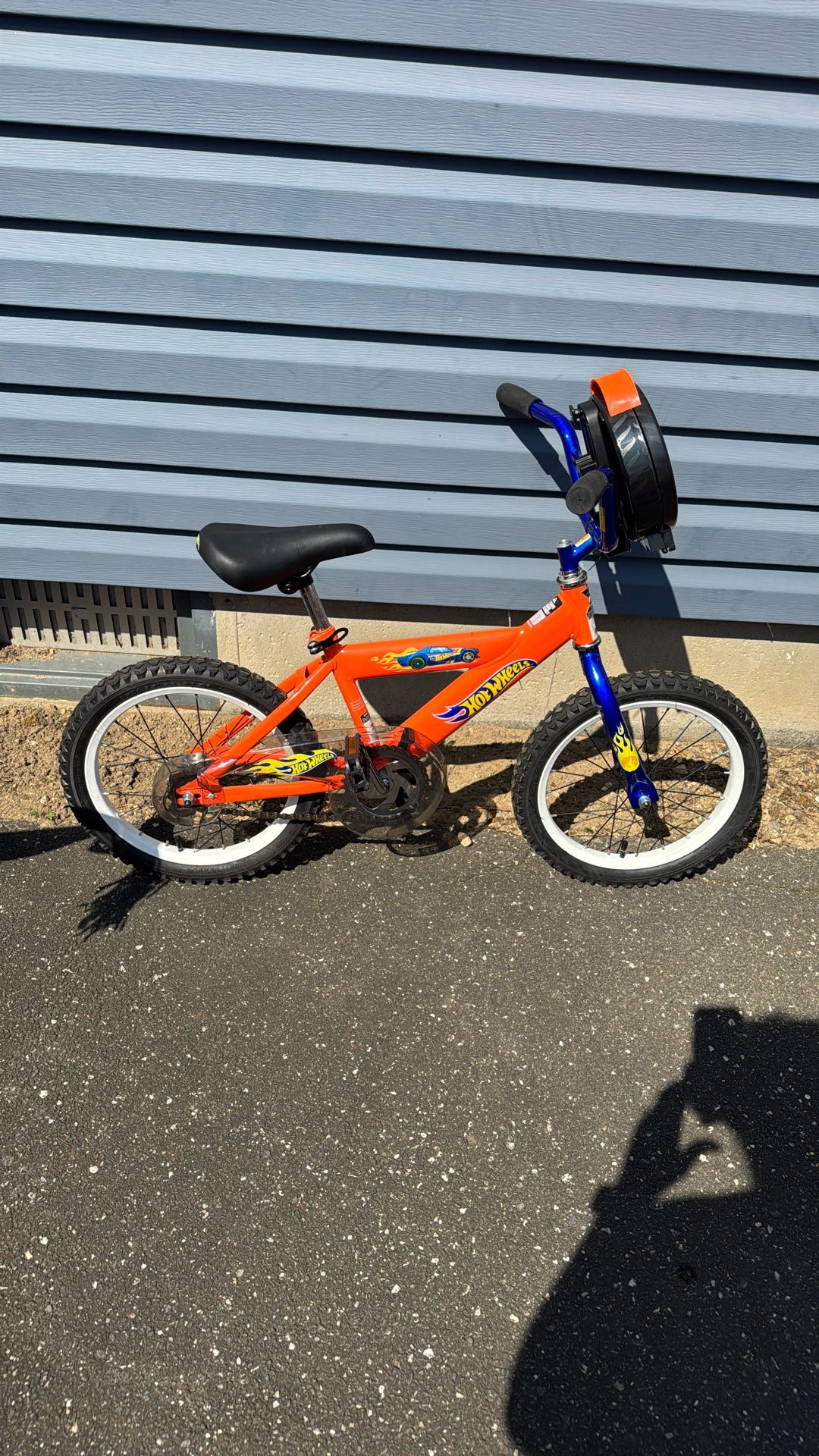 Dynacraft Hot wheels 16" Bike