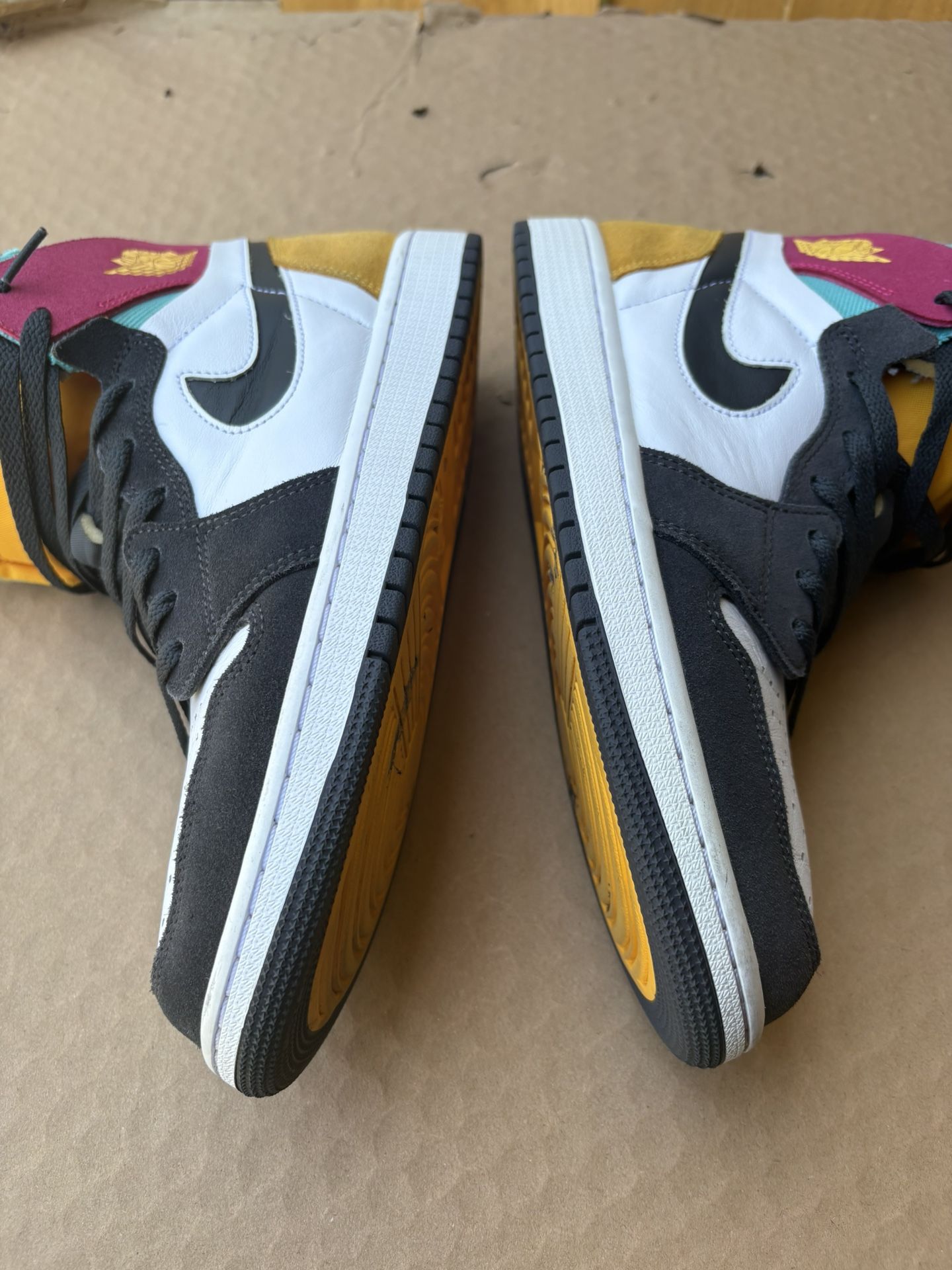 2022 Jordan 1 High Zoom Comfort’Multi Color’ Size 10