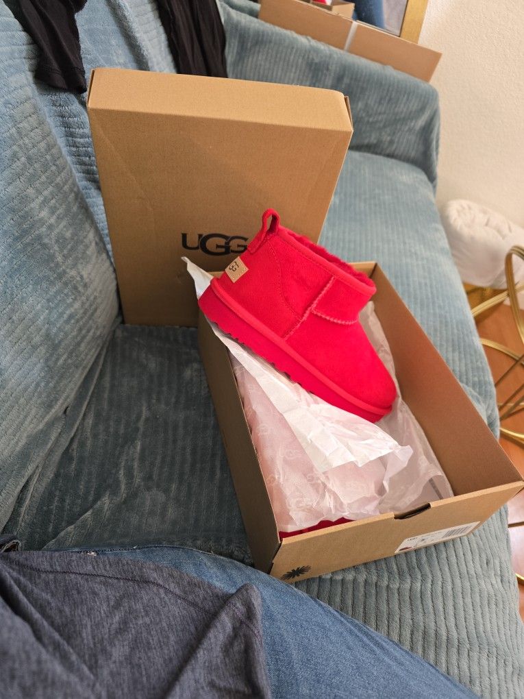 Uggs Womens Boots 8 Red