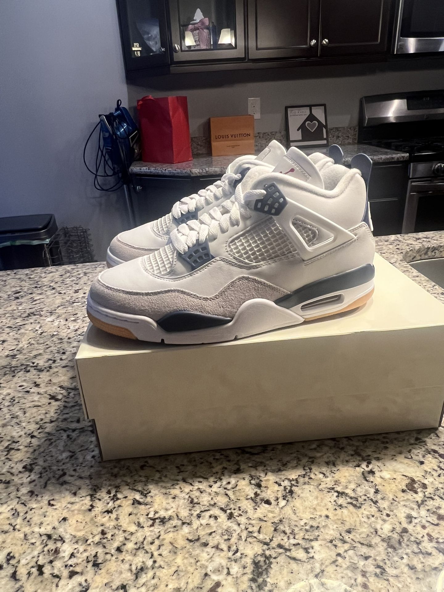 Size 13 Nike SB x Air Jordan 4 Retro SP Navy SKU DR5415-100 Brand New