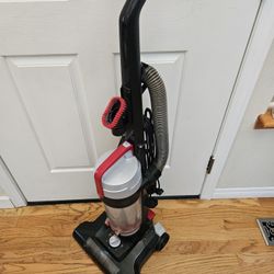 New Cond BISSEL.  Vacuum   , AMAZING POWER SUCES. , WORKS EXCEL.    Not Available Any More   