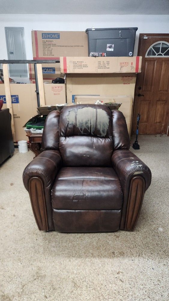 Recliner $80 OBO