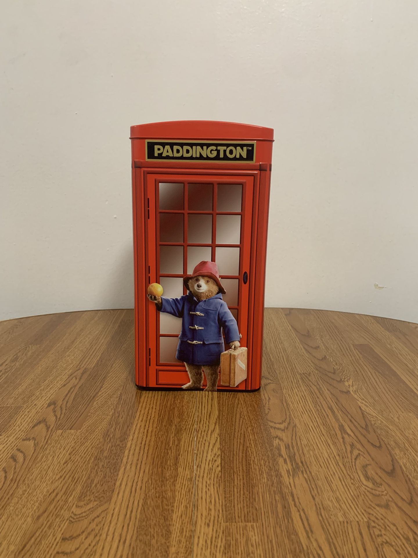 Paddington in Peru (Regal Exclusive) Phonebooth Popcorn Tin [220 oz.]