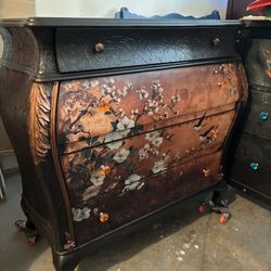 Bombay Dresser 