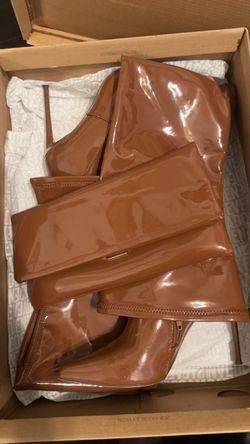 Woman’s shoes