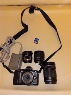 OLYMPUS OM-D E-M10 Black Mirrorless Camera